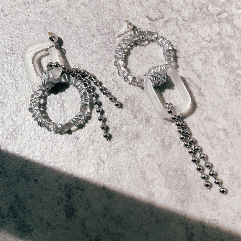 ●●●ピアス